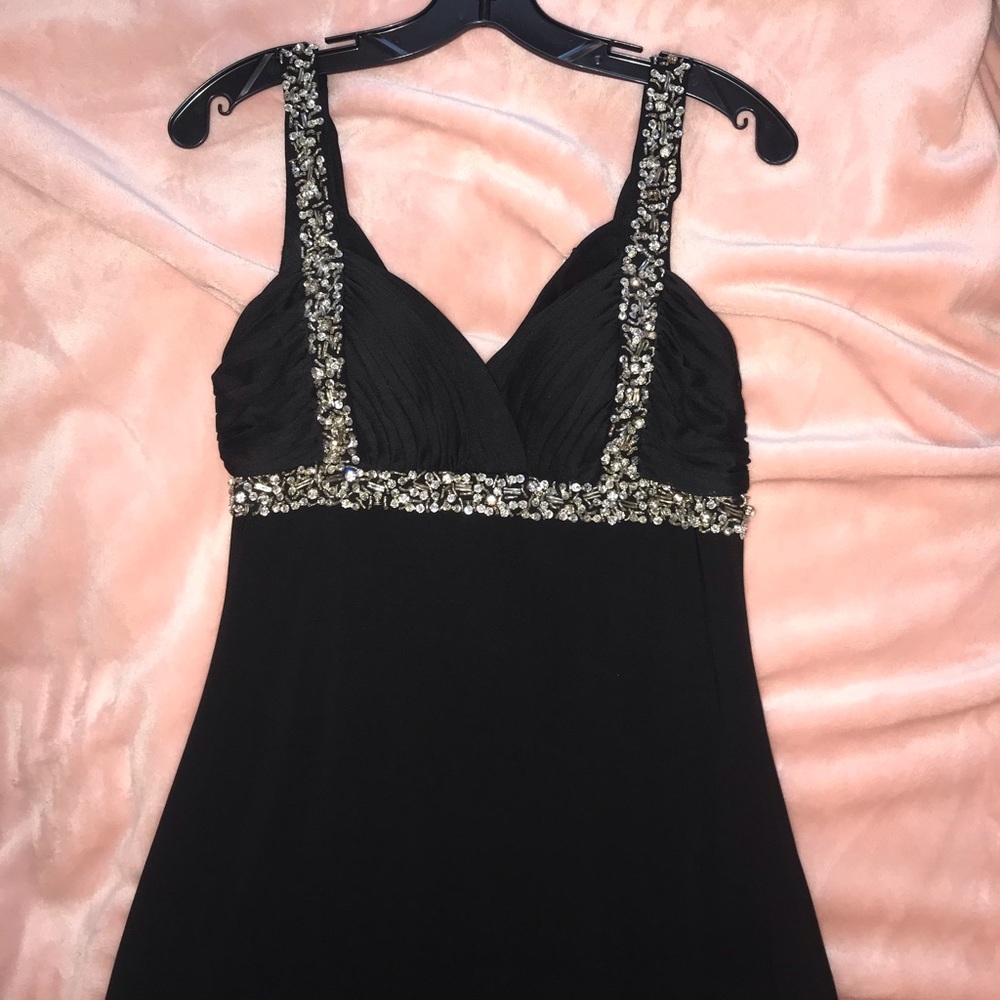Stunning formal gown LBD